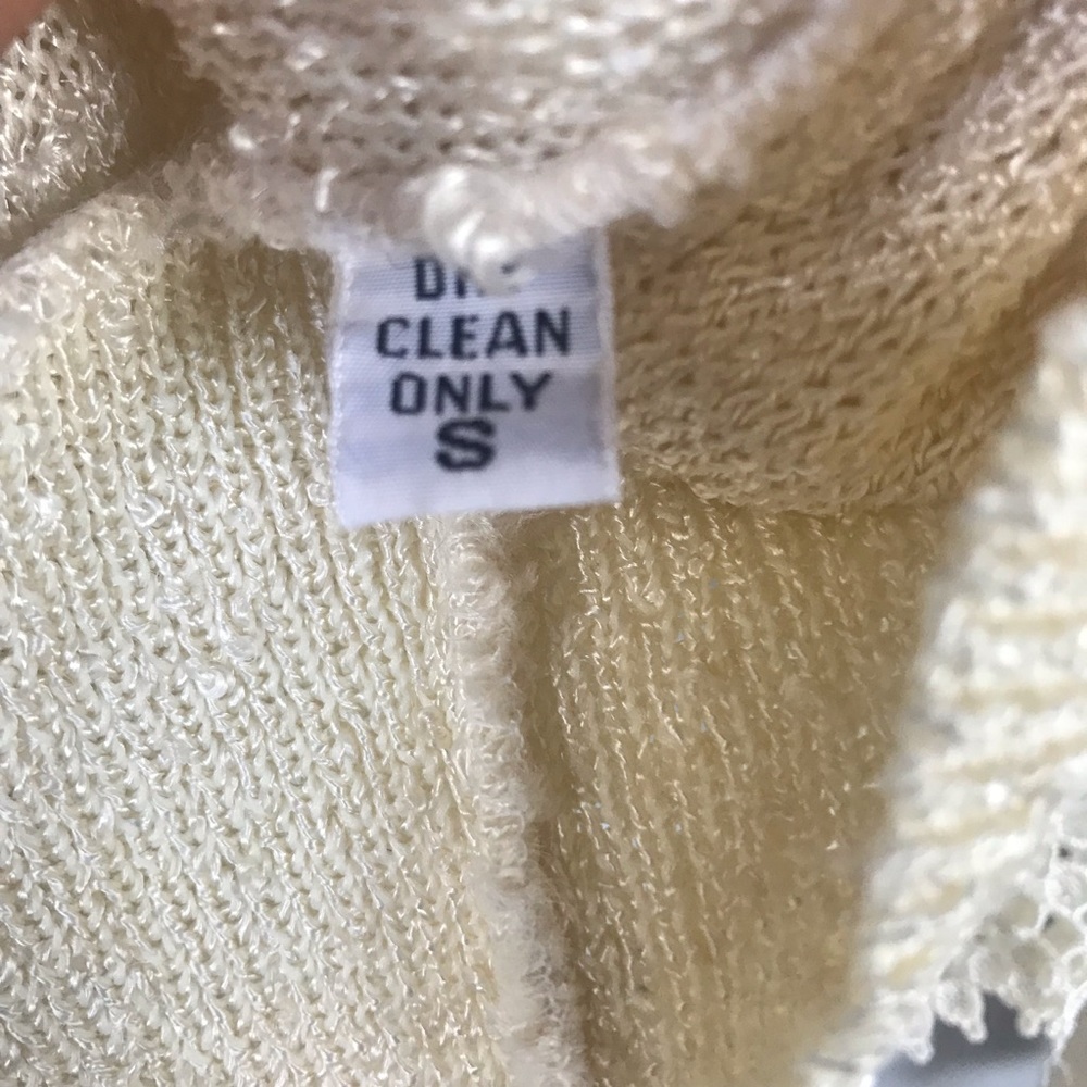 Vintage 80’s cream batwing sweater with lace sz S - Picture 6 of 7